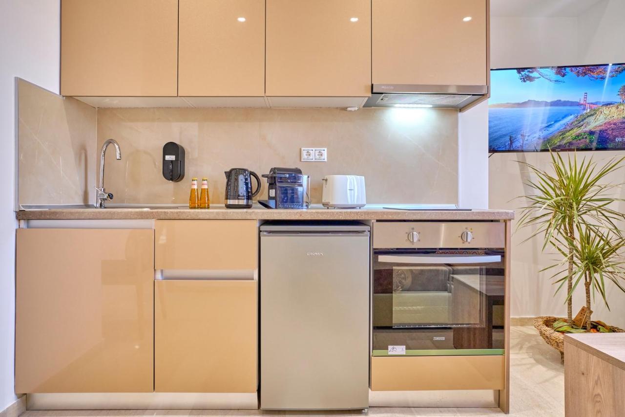 Sunflower Suites Gouvia Corfu Екстериор снимка