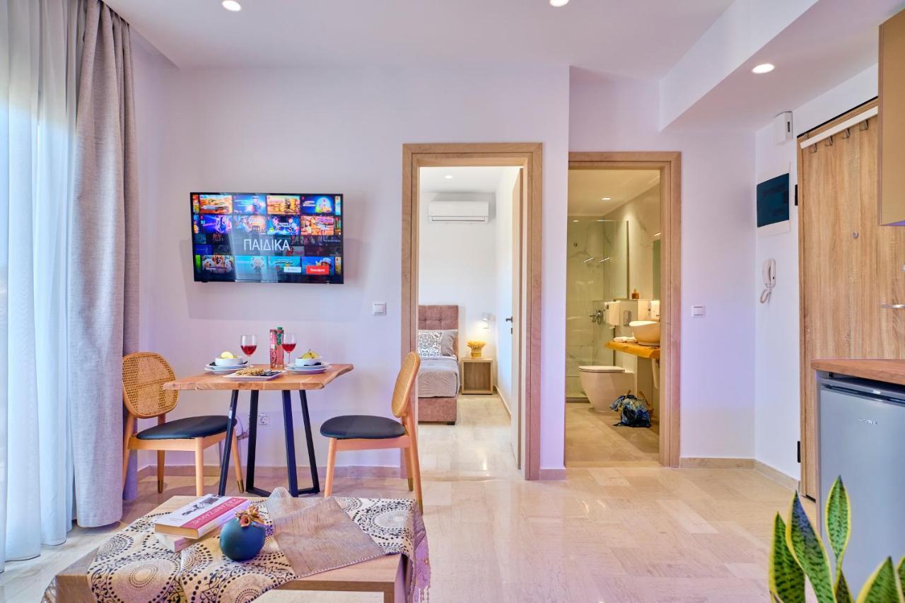 Sunflower Suites Gouvia Corfu Екстериор снимка