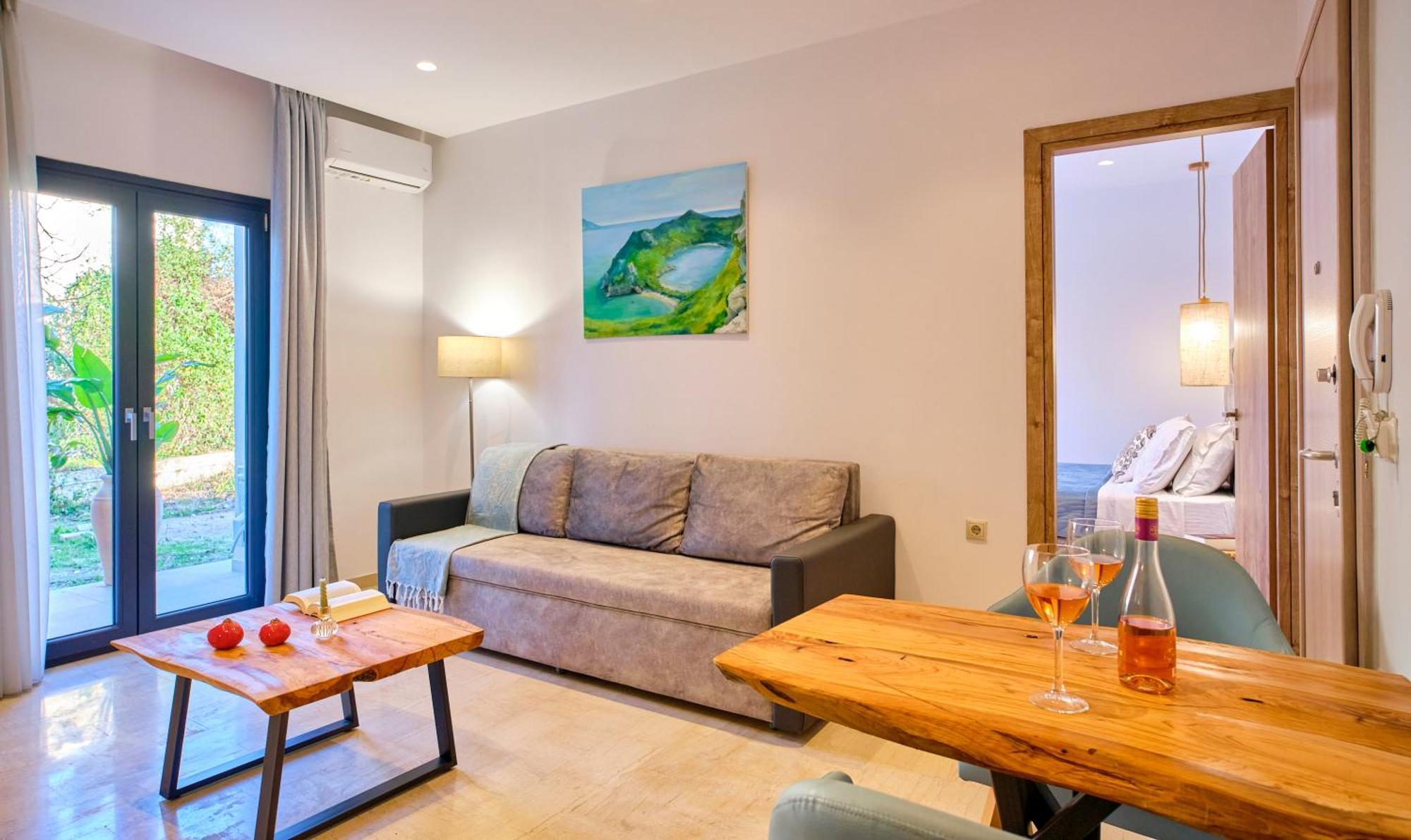 Sunflower Suites Gouvia Corfu Екстериор снимка